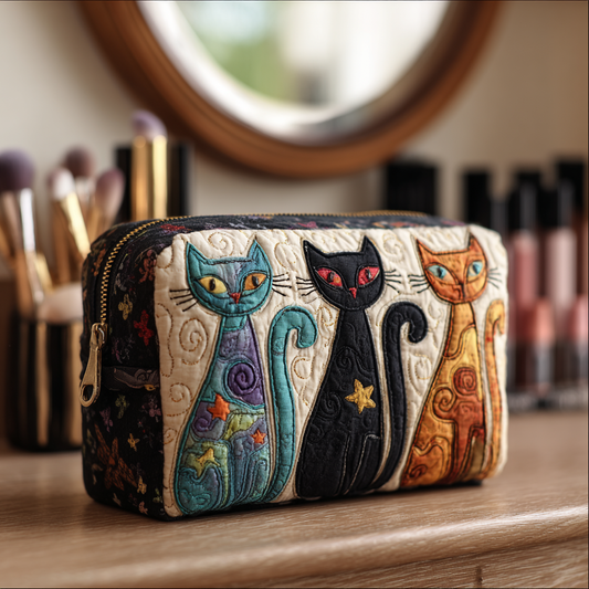 Tess - Quilted Toiletry Bag - Glowing Kitten