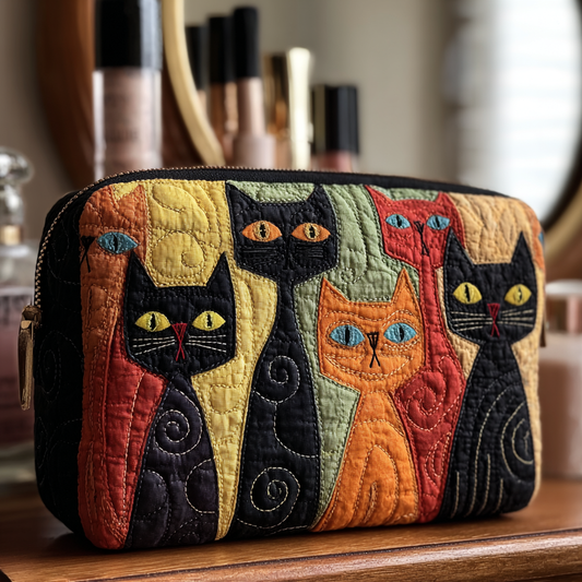 Maaike - Quilted Toiletry Bag - Decorative Cat