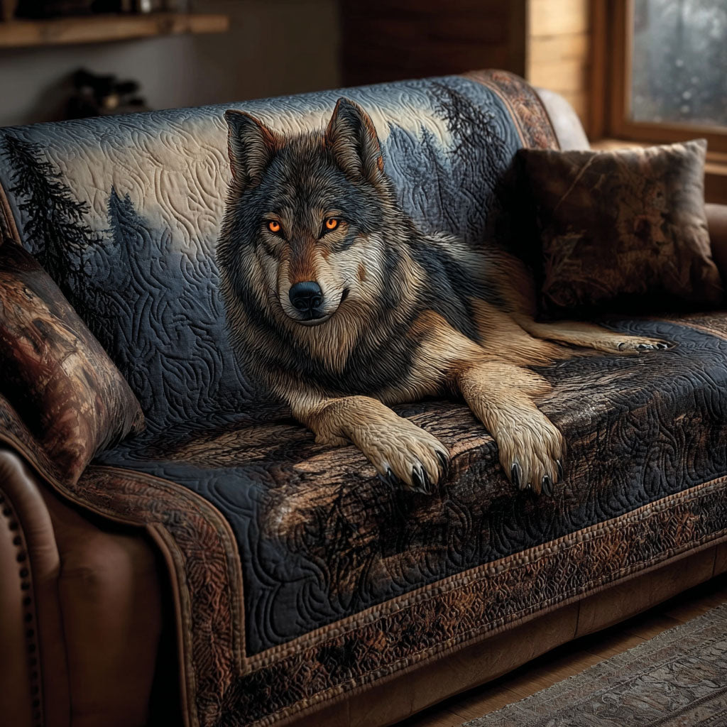 Daralyn - Quilted Sofa Cover Wolf Howling
