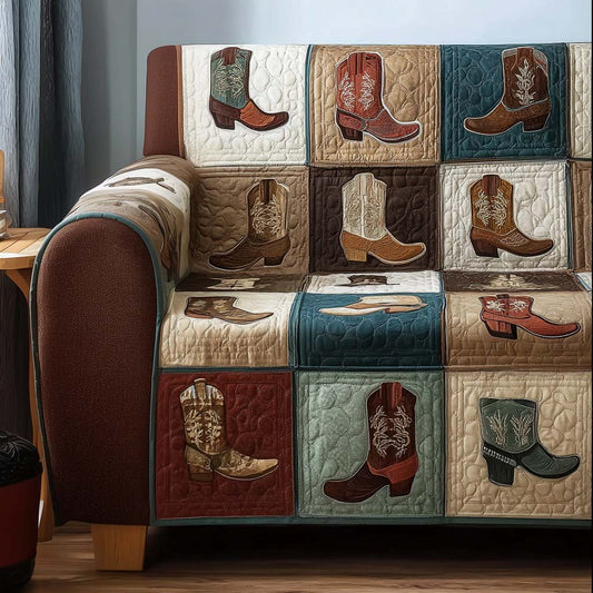 Dovie - Quilted Sofa Cover in Western Style