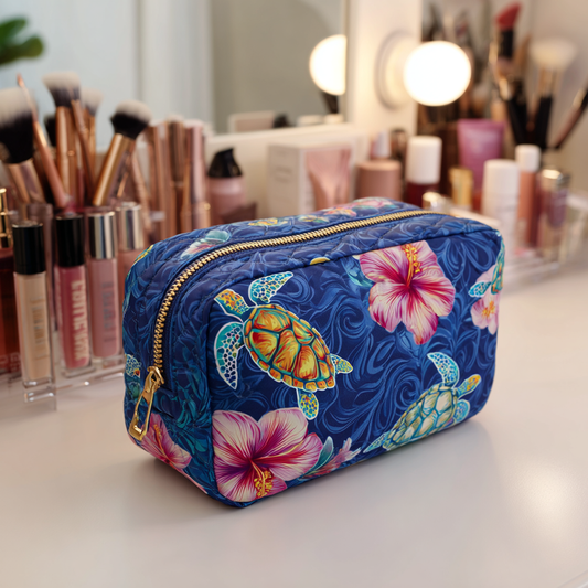 Saskia - Quilted Toiletry Bag - Sea Turtle