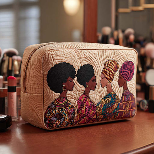 Lynn - Quilted Toiletry Bag - Friendship Hearts