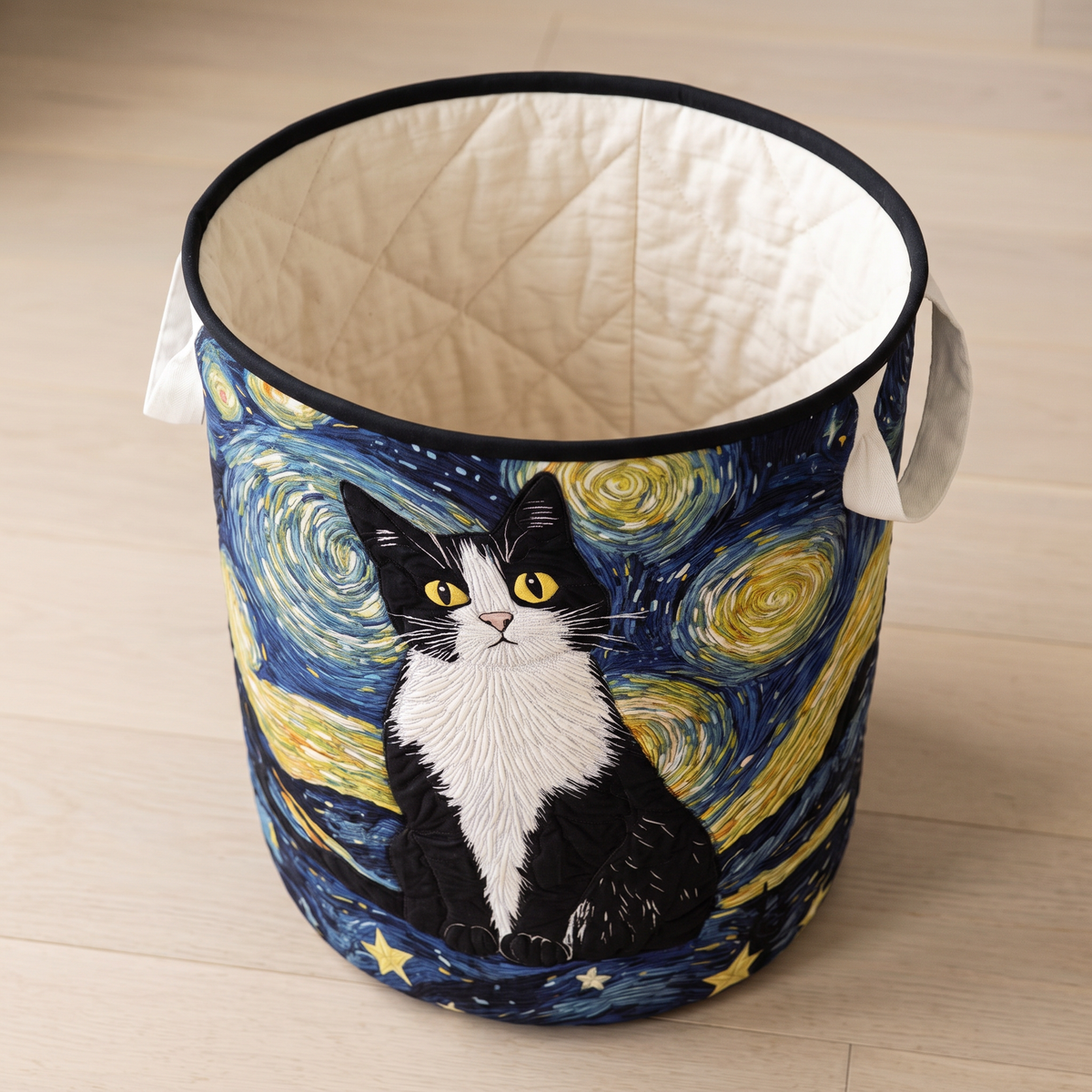 Quilted Laundry Basket - Elegant Feline