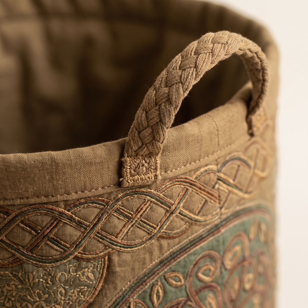 Quilted Laundry Basket - Golden Roots
